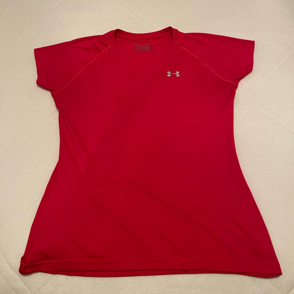 Under armour pink t shirt